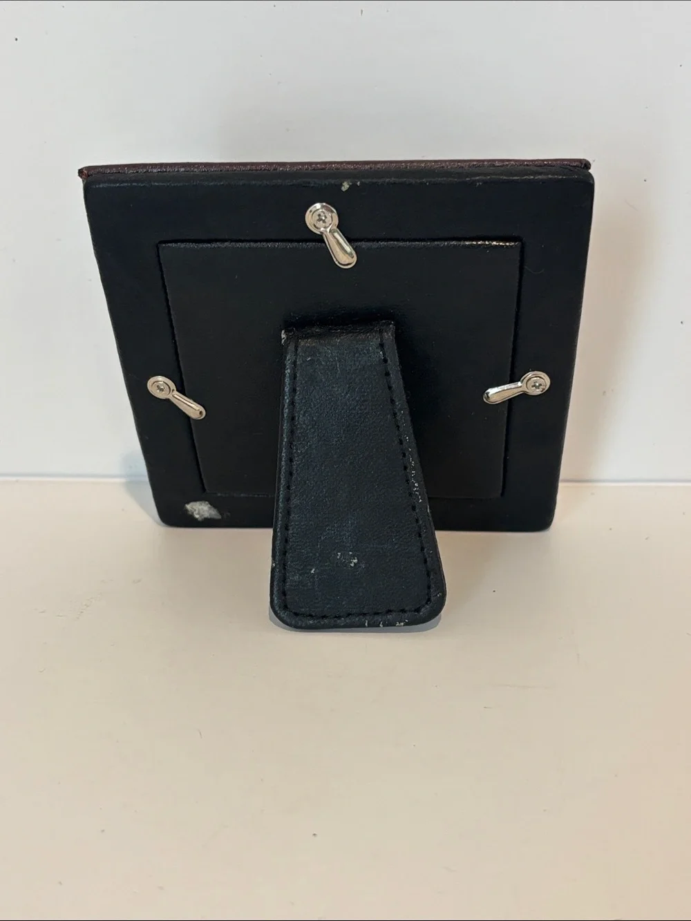 N/A compact leather